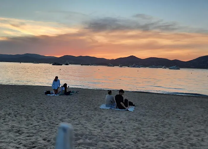 Playa Del Sol -b3 מלון